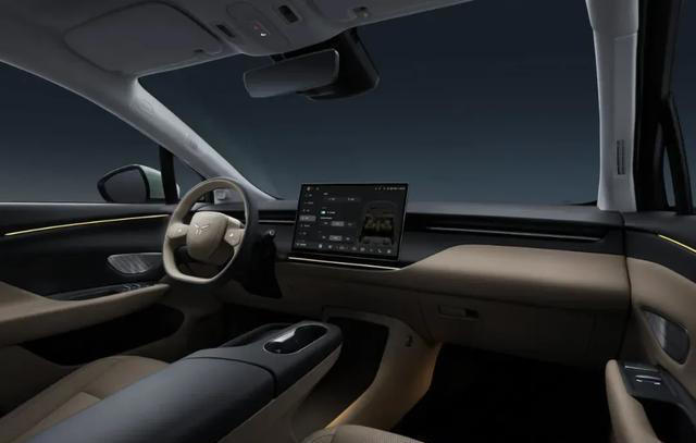 红旗天工06携手孙颖莎：以国潮智驾重塑未来出行新范式