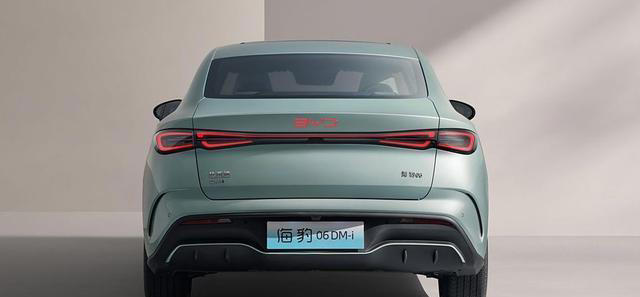 十万级水桶产品，比亚迪海豹06的亮点不止于智驾？