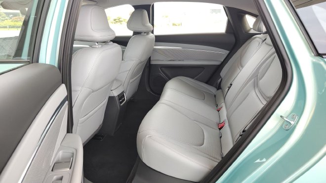 小鹏MONAM03Max试驾体验15万内最强智驾？