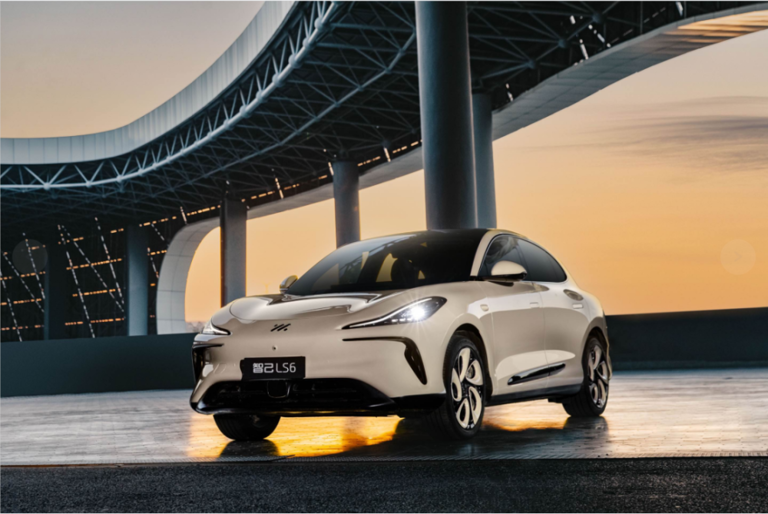 被忽视的中大型豪华SUV，长超5米，续航640km，从34万降到22万