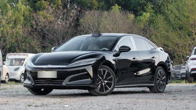 标配1000V高压快充技术？还有高阶智驾加持，这款中大型车怎么样