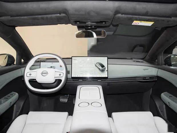 东风日产N7上市，11.99万起售的纯电中大型家轿能否成功反攻？