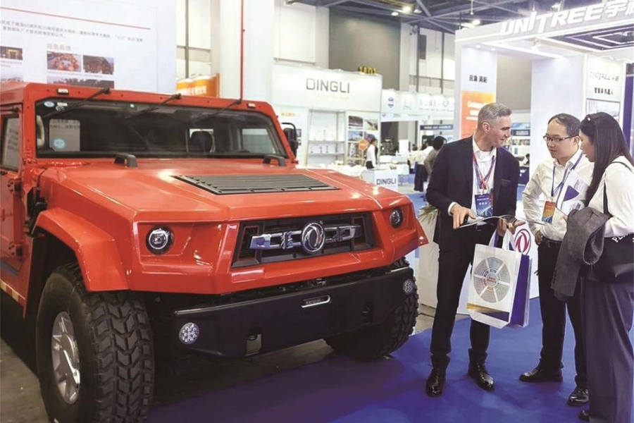 东风猛士亮相2025防灾减灾大会