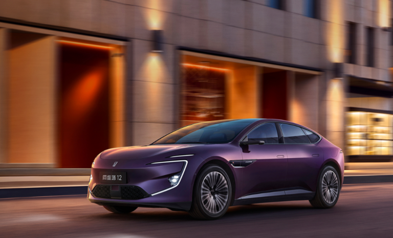 全新阿维塔 12正式上市:配置有得有失,能否在竞争中突围? 全新阿维塔12正式上市:配置有得有失,能否在竞争中突围?