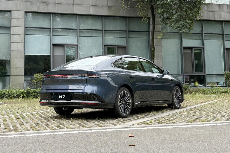 试驾东风日产N7丨智能化看齐新势力，合资品牌终于摸到电动车“门道”