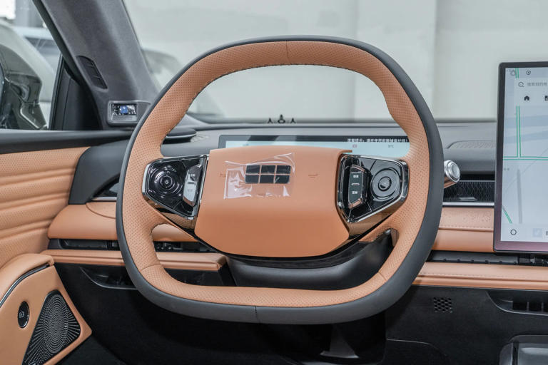 吉利版“帕梅”上市，车长超5米，续航1600km还有高阶智驾