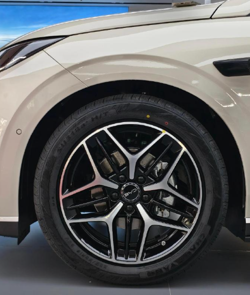 电动锐志？比亚迪“王牌”上市，10万级家用车，轴距2米8多