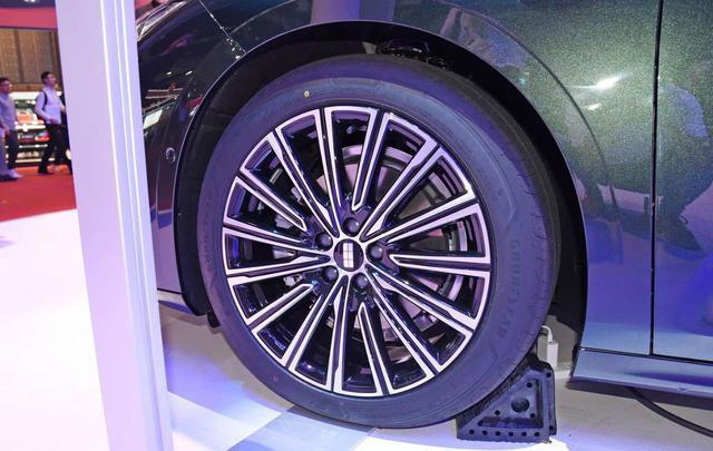 解读吉利银河星耀8，轴距超2米9，配插混动力，到底有哪些看点？