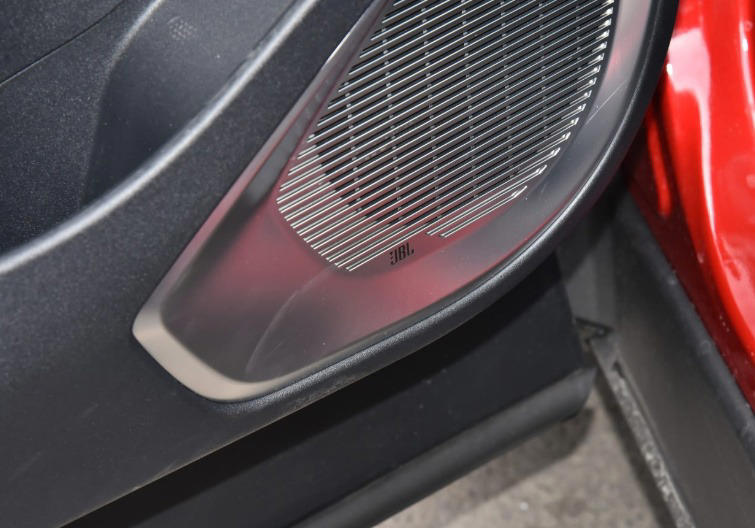 13万买合资电动中型SUV？一汽丰田bZ5实力解析