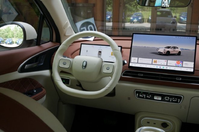 更灵活、更智能试驾2025款欧拉好猫