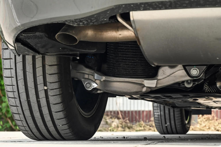 沃尔沃扛不住了！新SUV降至25万多，2.0T+8AT+四驱