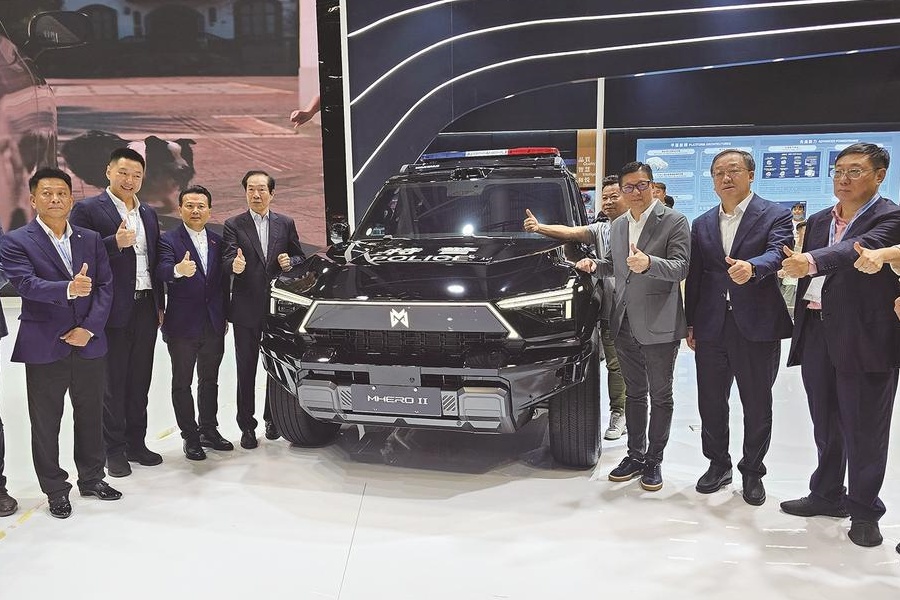 东风“智造”耀香江