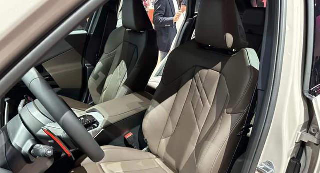 全新宝马X3M50xDrive亮相，搭载3.0T+六缸引擎，4.6秒破百！