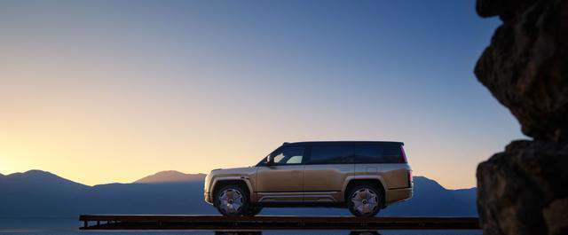 全尺寸行政豪华SUV新标杆！仰望U8L以“四大”定义高端出行