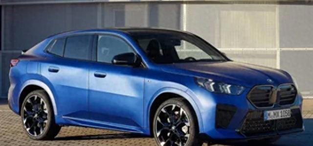 全新2025款宝马X2，造型动感时尚，搭载2.0T动力，5.4秒破百！