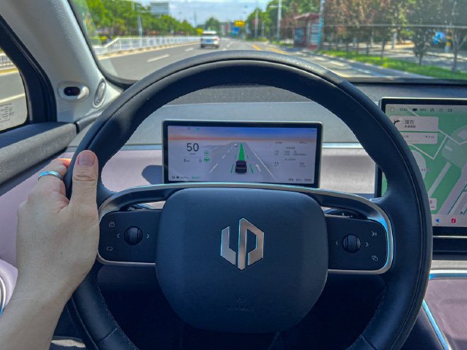 舒适、智能、续航均有升级试驾2026款零跑C16