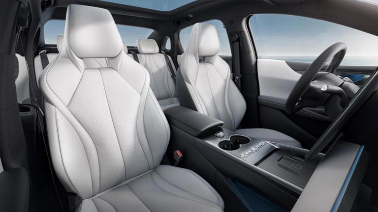 10.98万起！比亚迪海豹06EV惊艳上市，实力碾压同级竞品