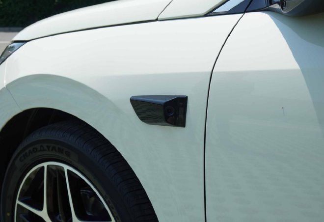 比亚迪海豹06EV一台非常全面的中型纯电轿跑