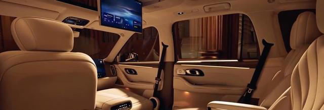 银河M9实车亮相！机械门把手+双腔空悬，续航超1500km，要卖爆？