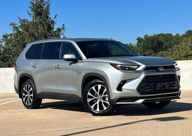 自驾游选这两款SUV，安全舒适、爬坡有劲还耐用省油！