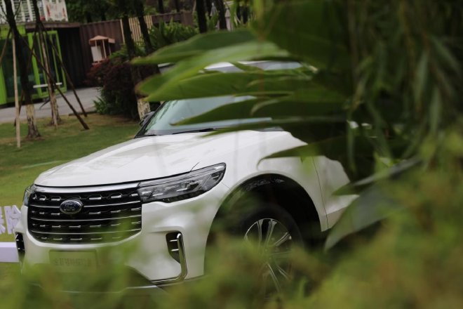 福特探险者四驱穿越版解锁大五座拒绝选座纠结