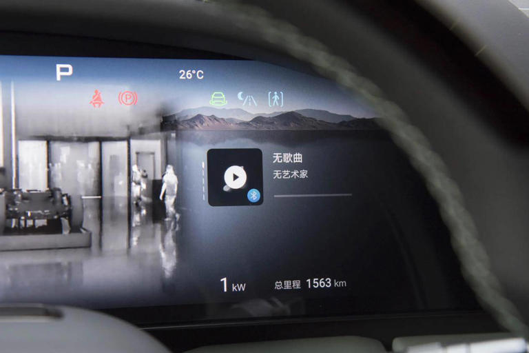 比亚迪“王炸”车型！5.3米全尺寸SUV，配3激光雷达+四电机，累计销量破10000台，刷新纪录