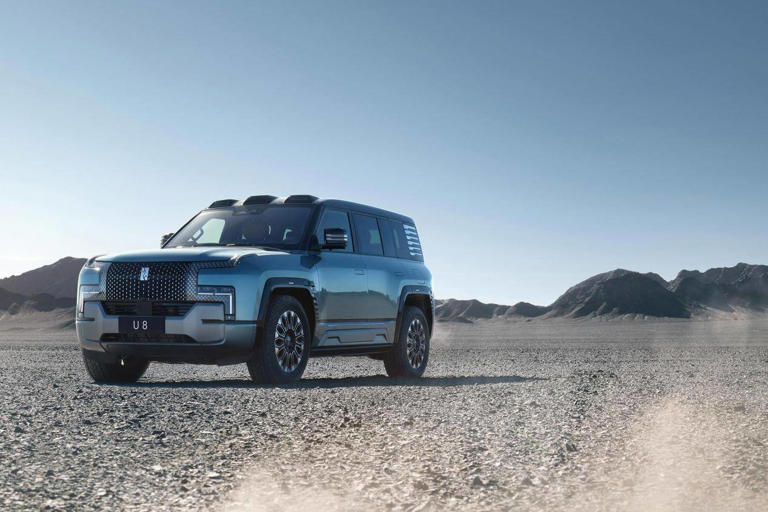 比亚迪“王炸”车型！5.3米全尺寸SUV，配3激光雷达+四电机，累计销量破10000台，刷新纪录