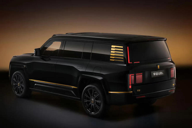 比亚迪5款新车齐发，仰望U8L领衔，全新方盒子SUV或成爆款