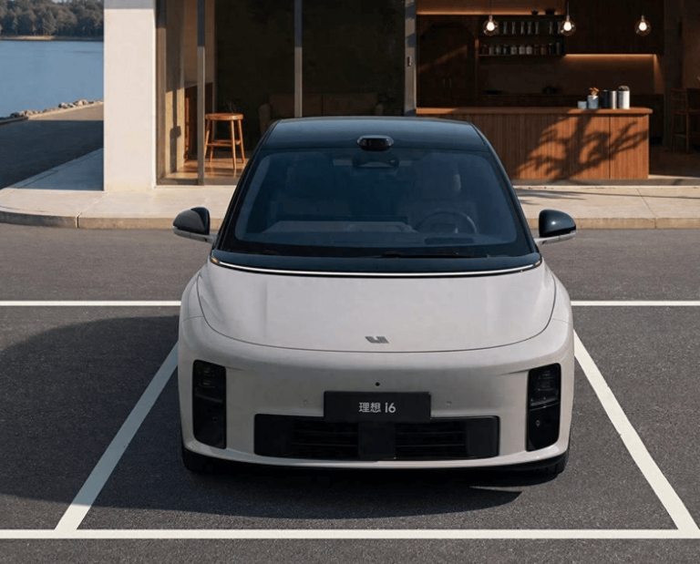 理想i6九月来袭：大5座布局，智能化配置，续航无忧