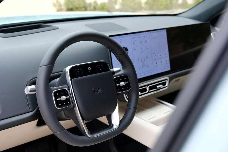 焕新登场精致再进化2025款理想L6焕新版深度体验