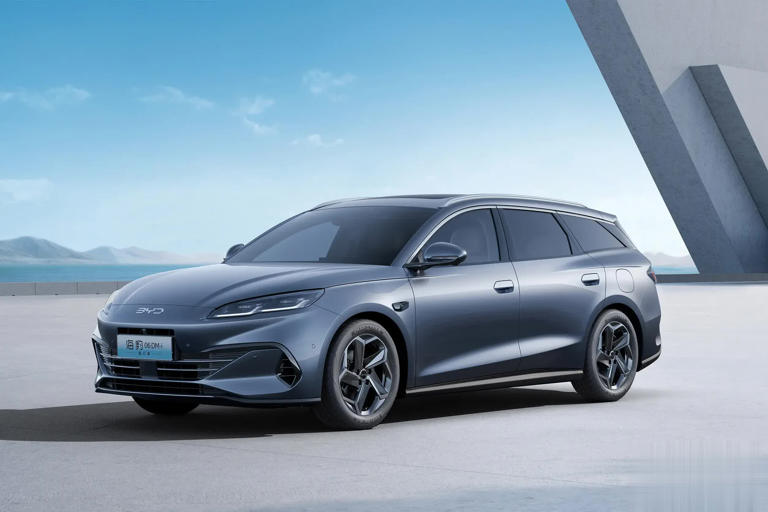 比亚迪5款新车齐发，仰望U8L领衔，全新方盒子SUV或成爆款