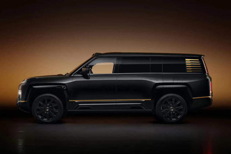 比亚迪5款新车齐发，仰望U8L领衔，全新方盒子SUV或成爆款