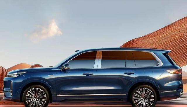 全尺寸SUV卖20万级，长超5米2，4.5秒破百，亏电4.8L，续航1500km