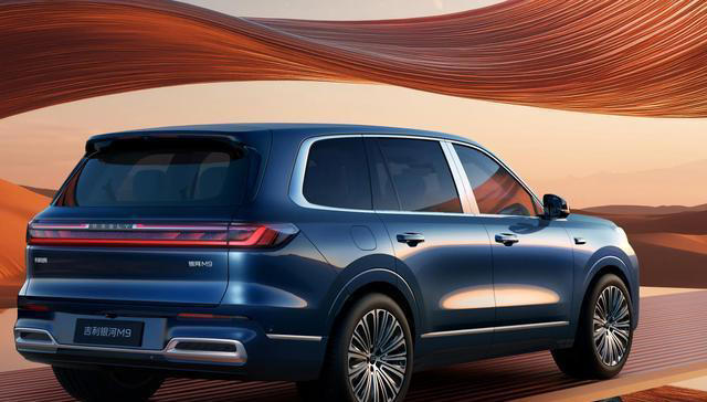 全尺寸SUV卖20万级，长超5米2，4.5秒破百，亏电4.8L，续航1500km