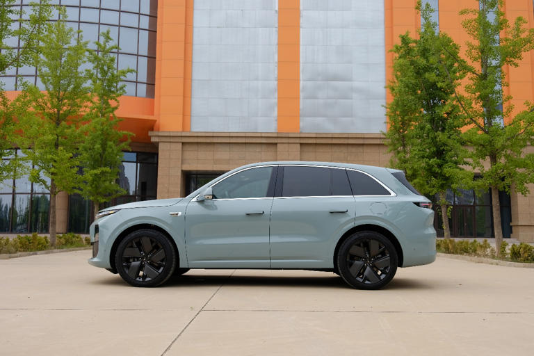 焕新登场精致再进化2025款理想L6焕新版深度体验