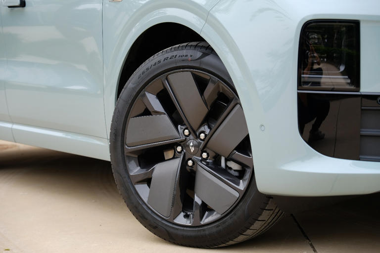 焕新登场精致再进化2025款理想L6焕新版深度体验