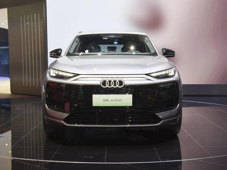 奥迪Q6Le-tron开启预售，最能打的传统豪华品牌电车这就来了？