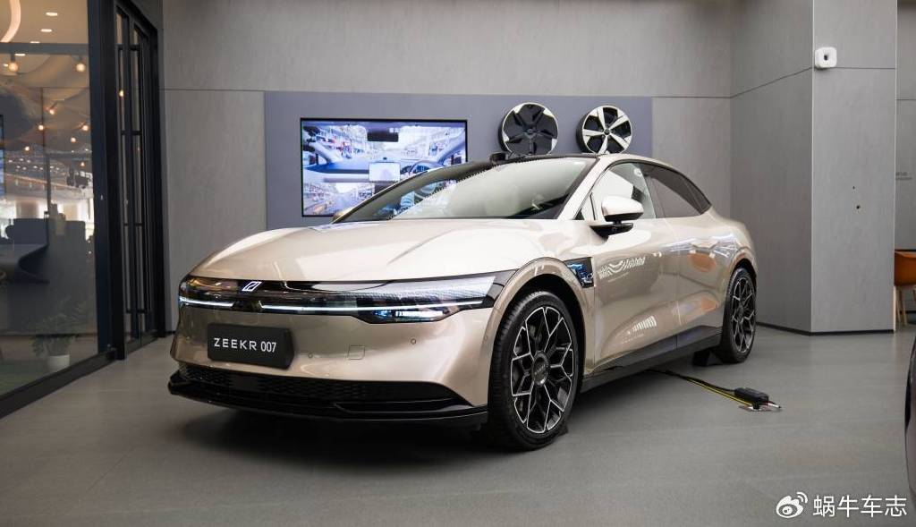 极氪007、小米SU7和智己L6哪个好？萌哥告诉你怎么选不纠结！