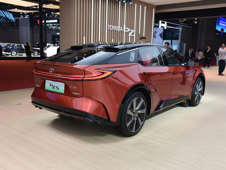 一汽丰田bZ56月上市！造型运动前卫还配激光雷达