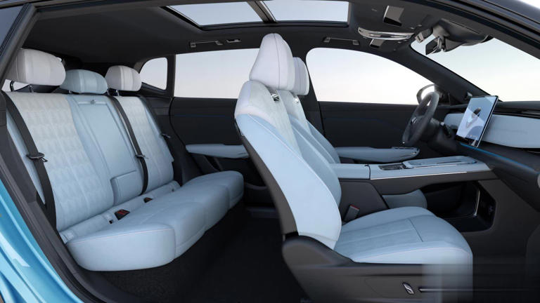 行驶900km无需充电！高阶智驾+超级后驱，平价路线超火爆