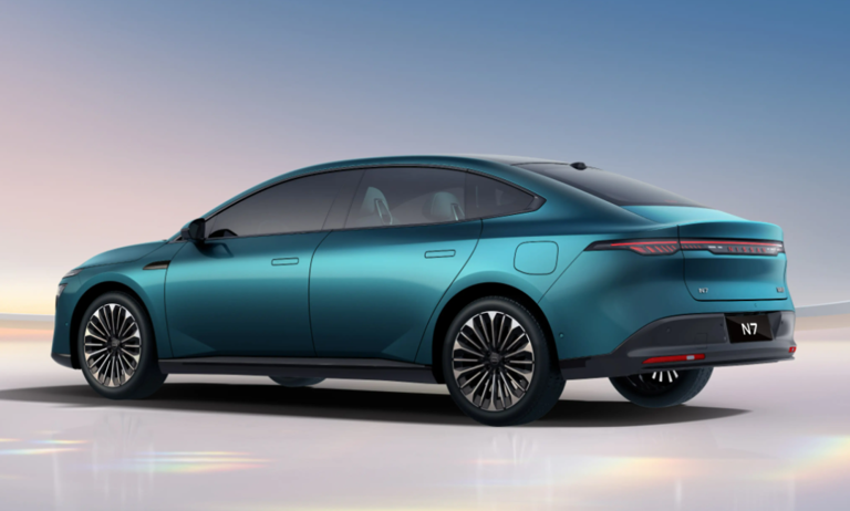 11.99万买“纯电天籁”635km续航冰箱彩电大沙发