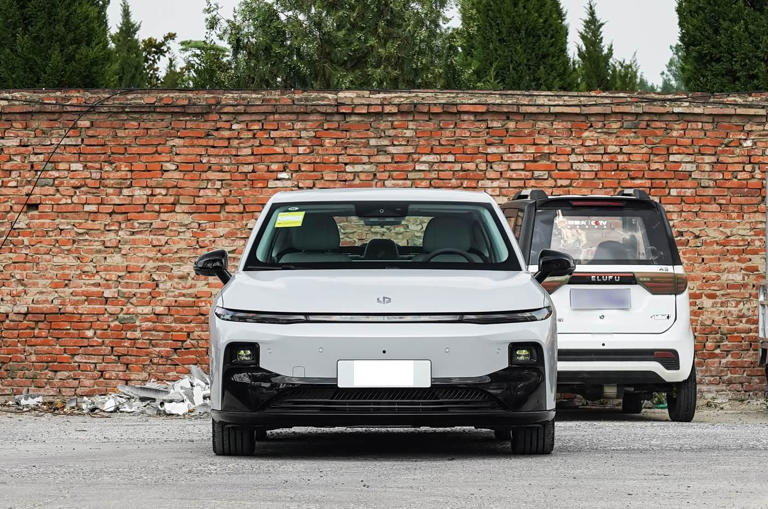 全新纯电轿跑版“理想”即将上市！预售10.58万起，续航达650公里