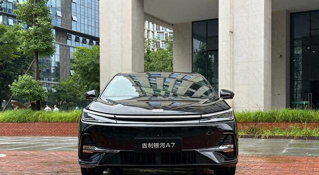 10.38万起!吉利银河A7预售,这配置让合资车慌了? 10.38万起!吉利银河A7预售,这配置让合资车慌了?