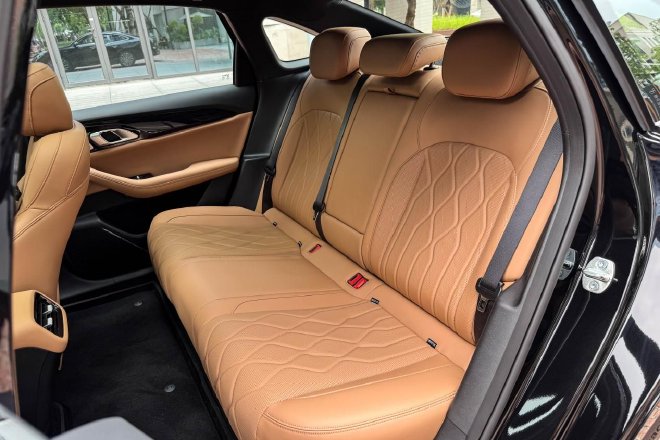 吉利银河A7开启预售预售价10.38万起