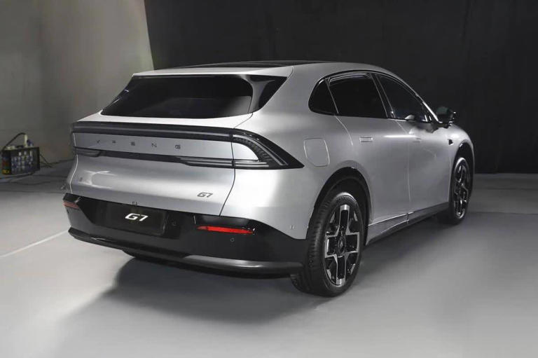 实拍小鹏G7，全系800V+5C超充，仅19.58万起