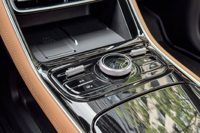 吉利银河A7开启预售预售价10.38万起