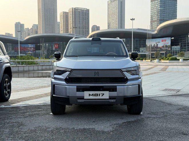 猛士M817开启预售预售价32.99万起