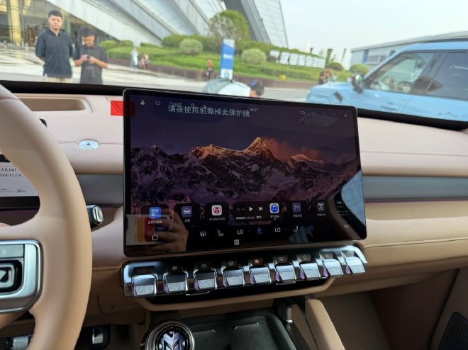 猛士M817开启预售预售价32.99万起