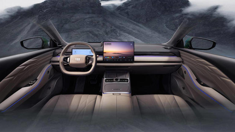 四款自主旗舰轿车导购,续航智驾全面对比,风云A9L还是比亚迪汉? 四款自主旗舰轿车导购,续航智驾全面对比,风云A9L还是比亚迪汉?