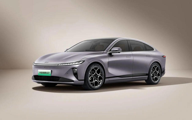 四款自主旗舰轿车导购,续航智驾全面对比,风云A9L还是比亚迪汉? 四款自主旗舰轿车导购,续航智驾全面对比,风云A9L还是比亚迪汉?